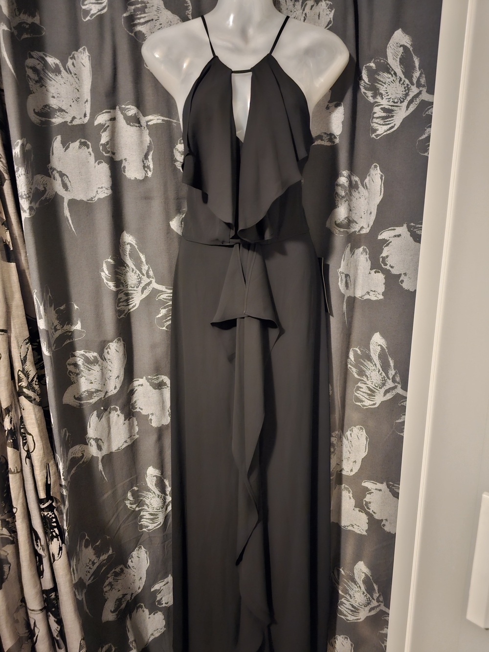 BCBGMaxAzria Janisa Black Sleeveless V-Neck Dress with Waist Tie